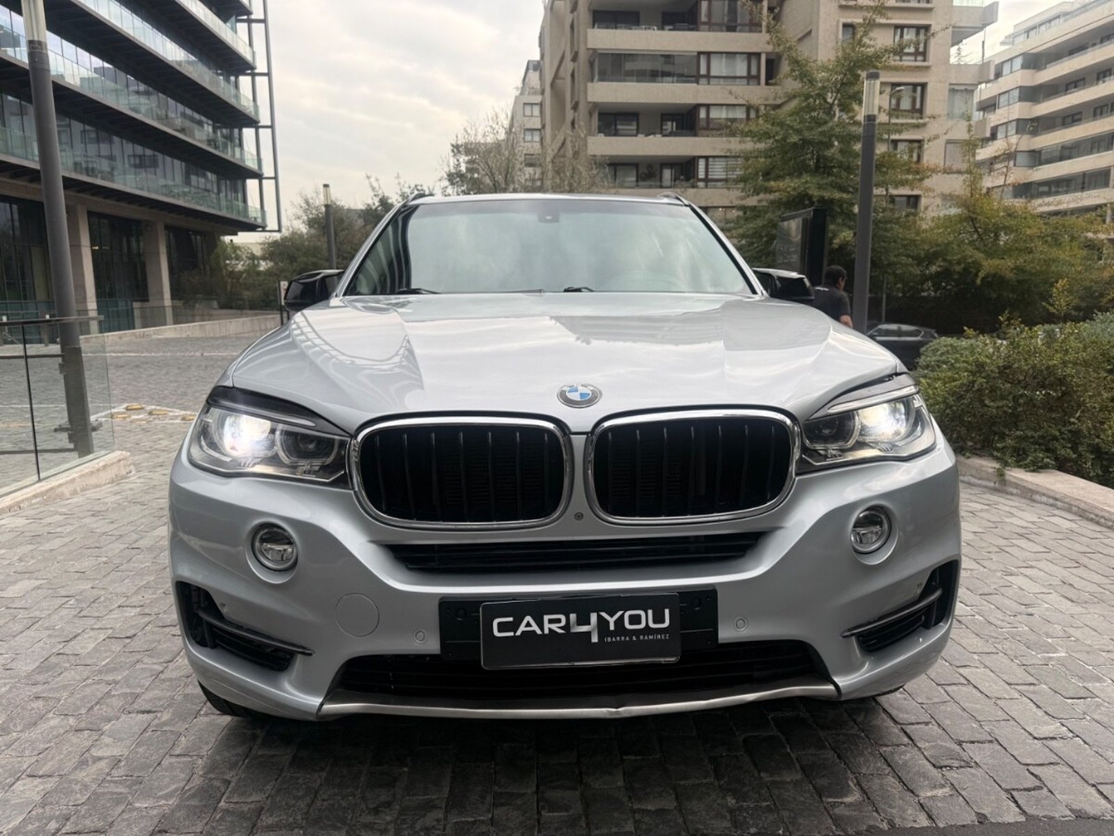 BMW X5 PURE EXPERIENCE look m 2017 - Foto 2 de 10