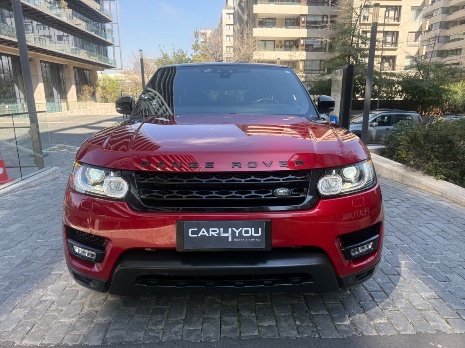 Land Rover RANGE ROVER SPORT HSE 4.4 V8 DIESEL 2018 - Foto 2 de 10