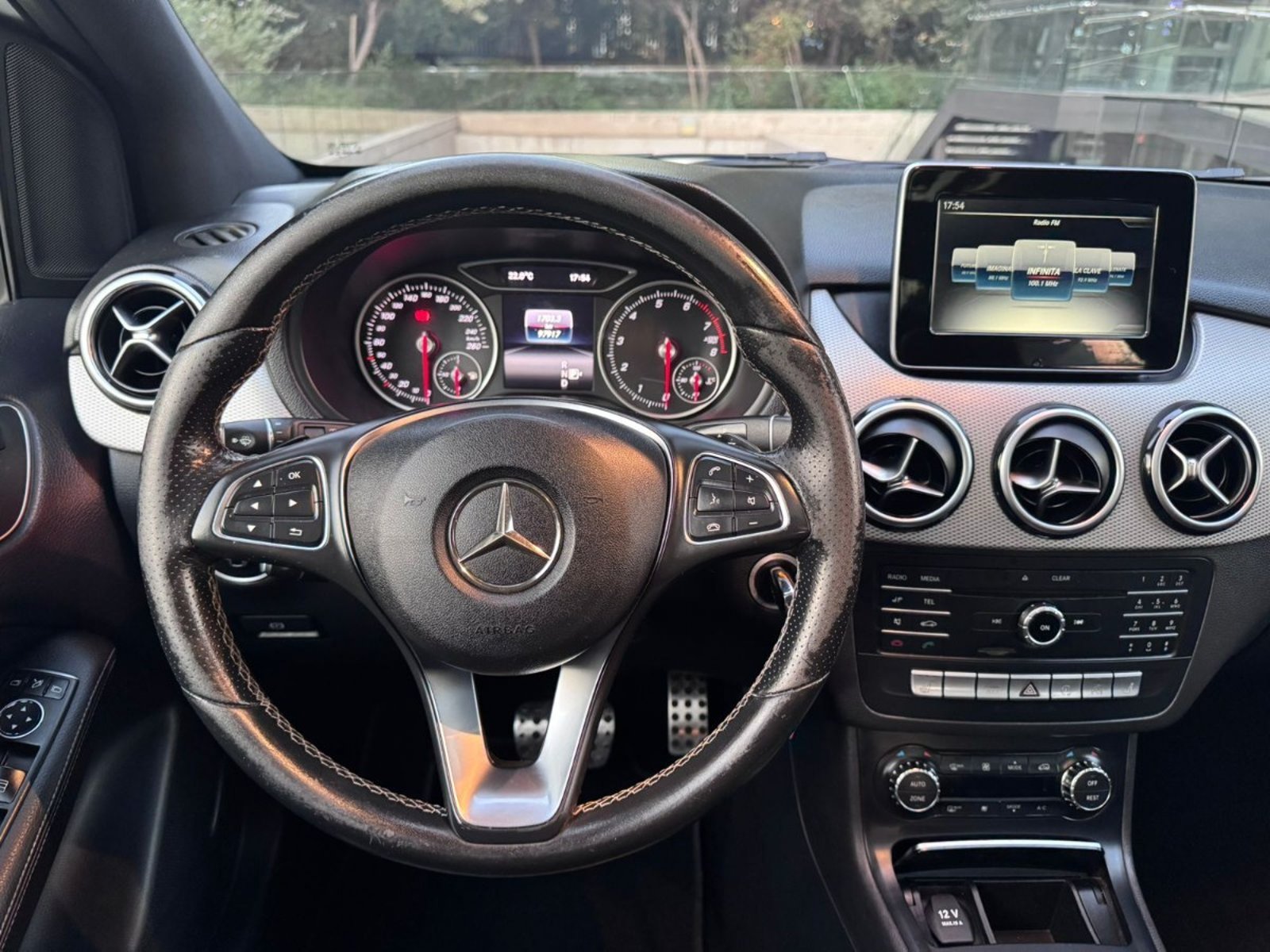 MERCEDES-BENZ B220 2.0 2018 - Imagen 10 de 10