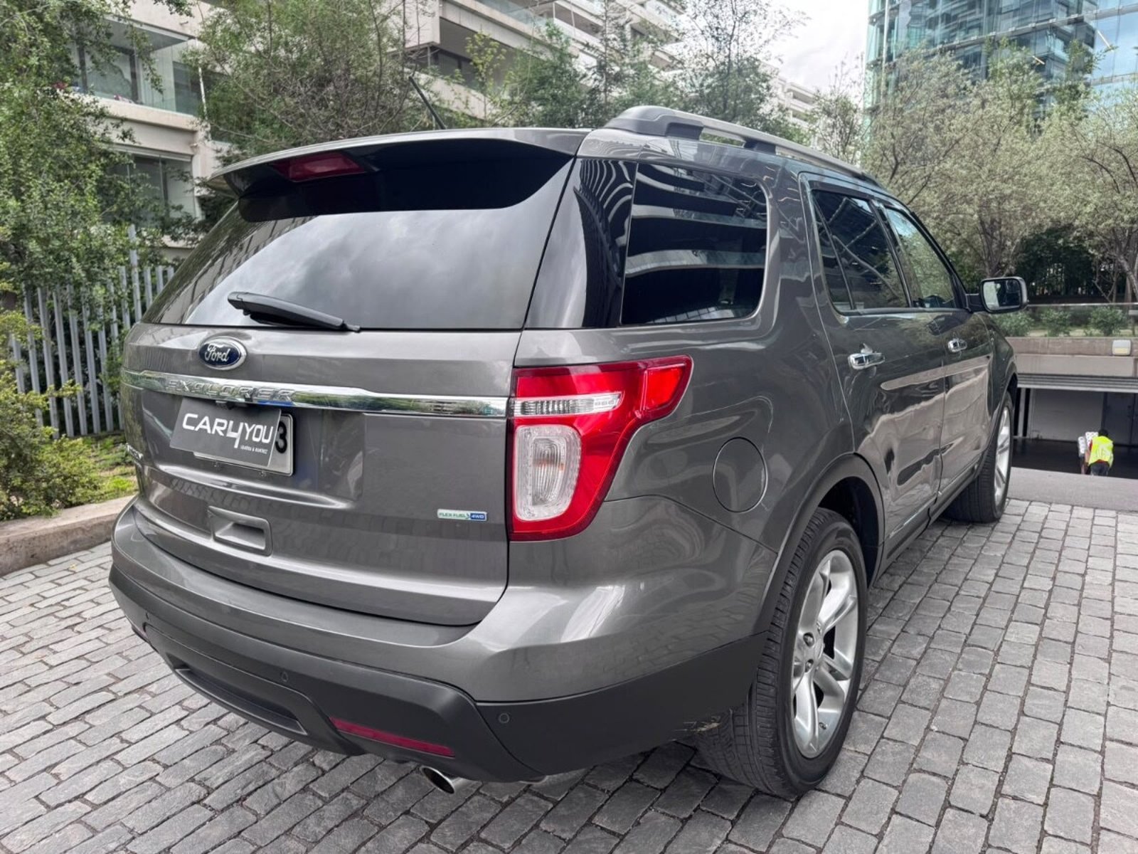 Ford EXPLORER LIMITED 3.5 2013 - Foto 4 de 10