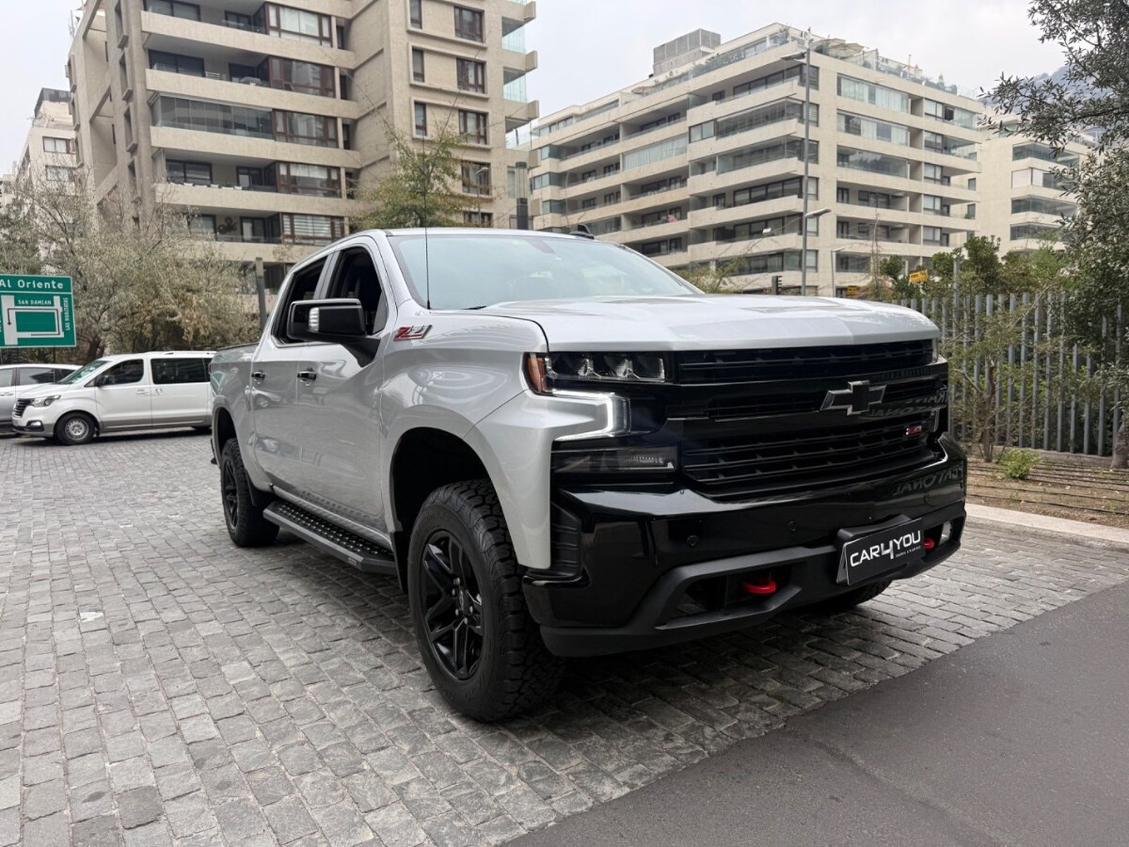 CHEVROLET SILVERADO TRAIL BOSS 2021 - Foto 3 de 9