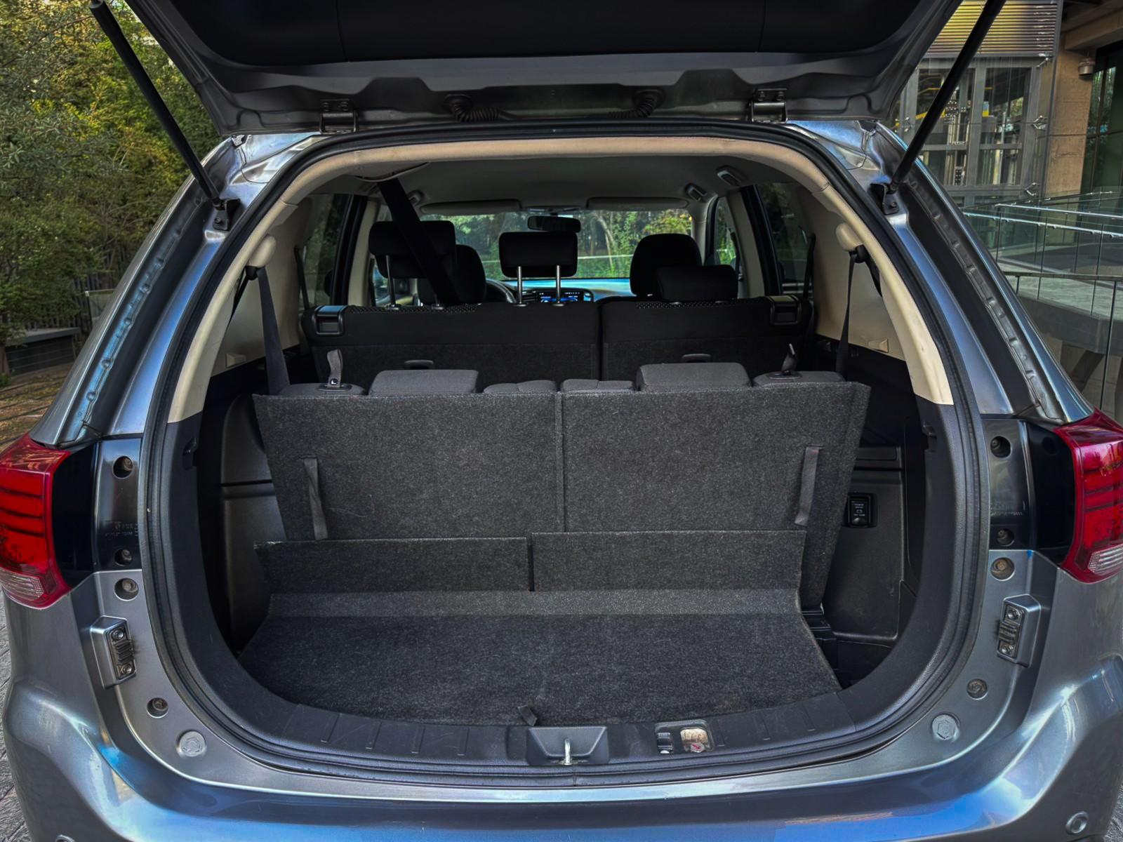 MITSUBISHI OUTLANDER 2.4 2018 - Imagen 7 de 10