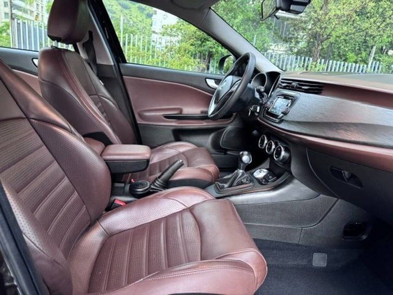 Alfa Romeo GIULIETTA DISTINCTIVE 2021 - Imagen 8 de 10