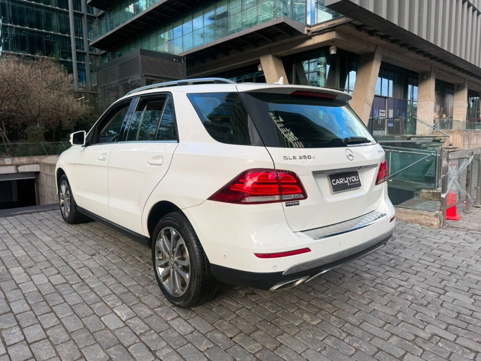 Mercedes-Benz GLE 250D GLE 250D 2017 - Foto 4 de 10