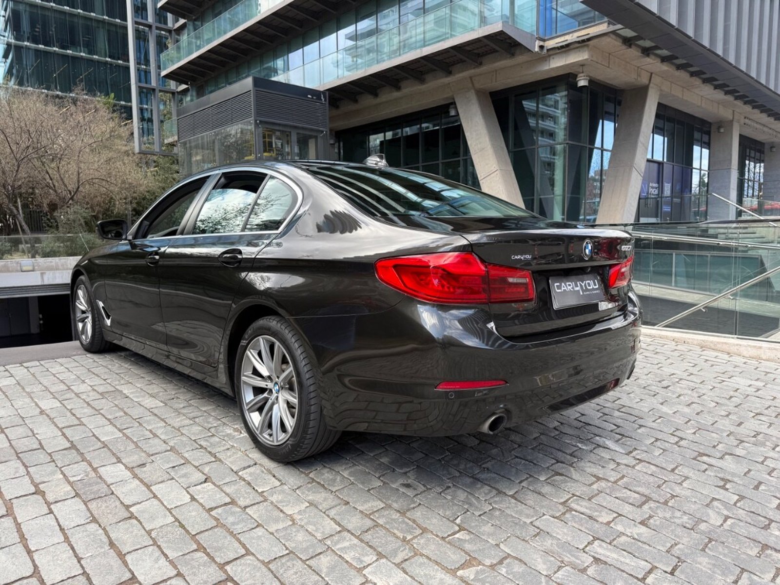 BMW 520 UNICO DUEÑO 2019 - Imagen 4 de 10
