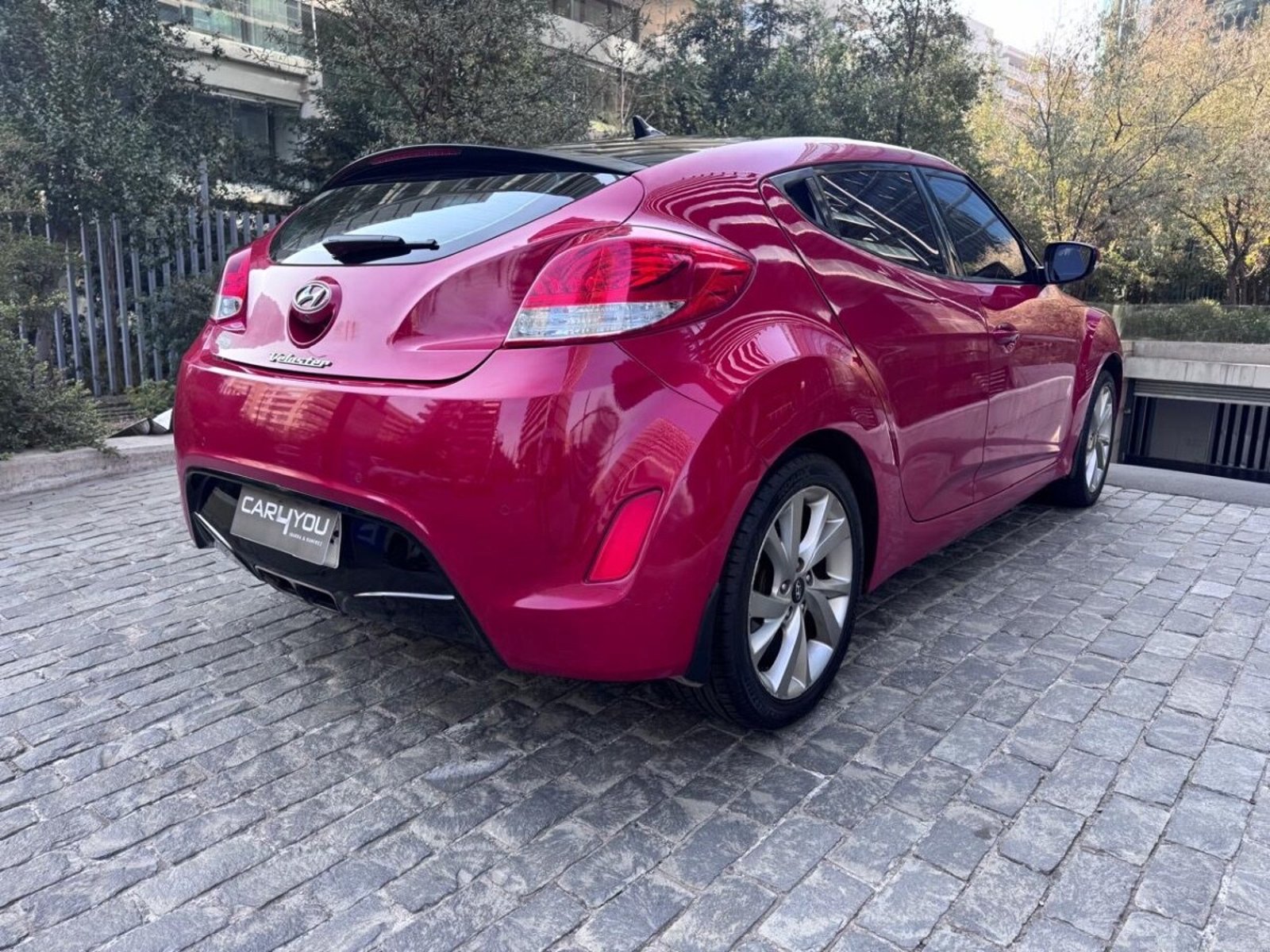 Hyundai VELOSTER GLS 1.6 2017 - Foto 4 de 10
