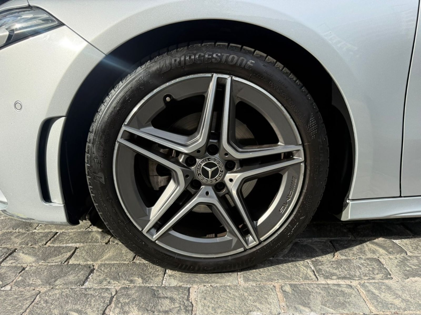 MERCEDES-BENZ A200 LOOK AMG 2023 - Imagen 9 de 10