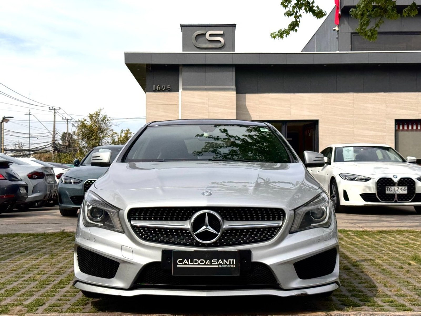 Mercedes-Benz CLA 250 2.0 AT 2016 - Foto 2 de 10