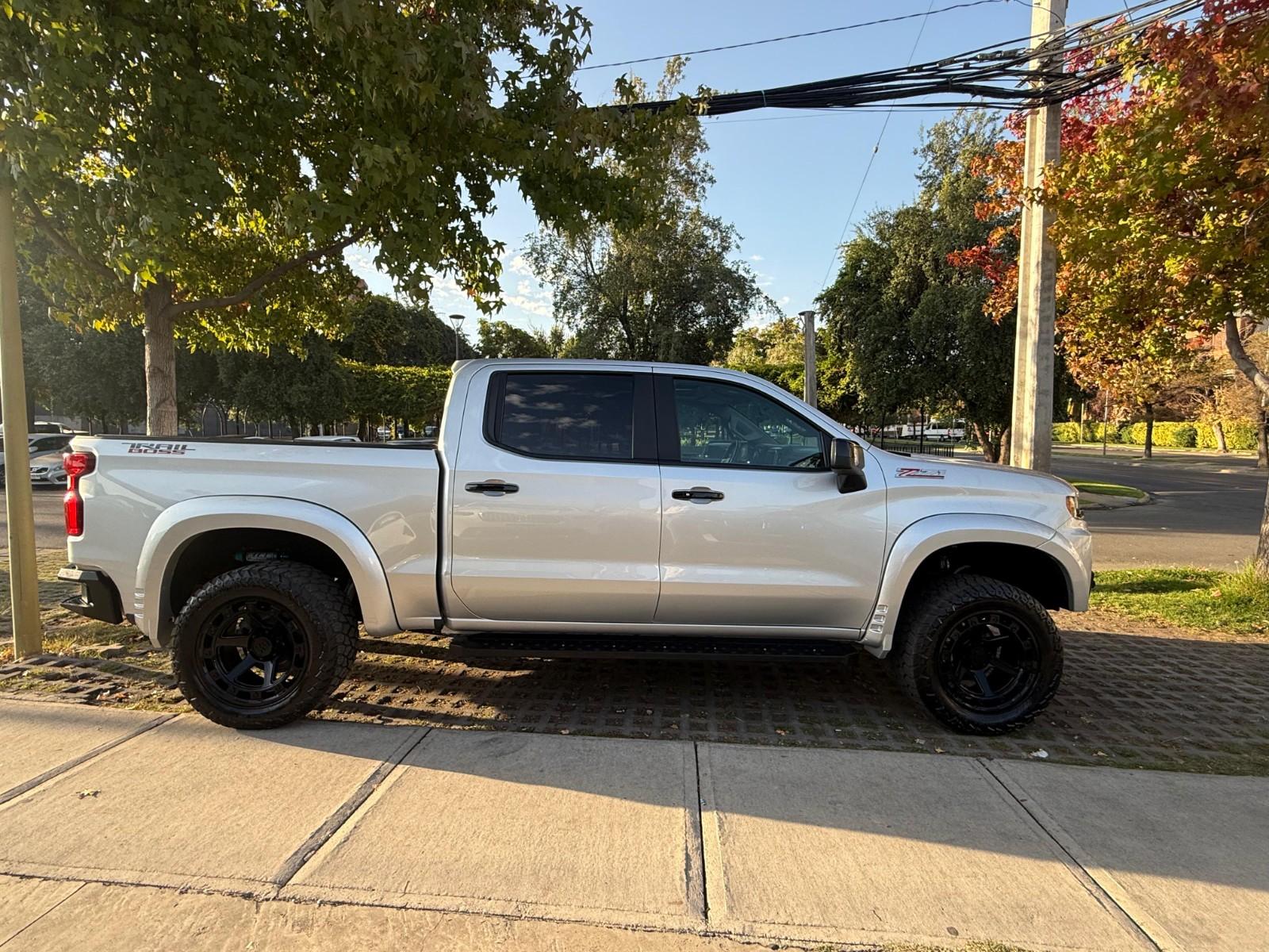 CHEVROLET SILVERADO 5.3 Auto LT Trail Boss DC 4WD 2022 - Imagen 5 de 10