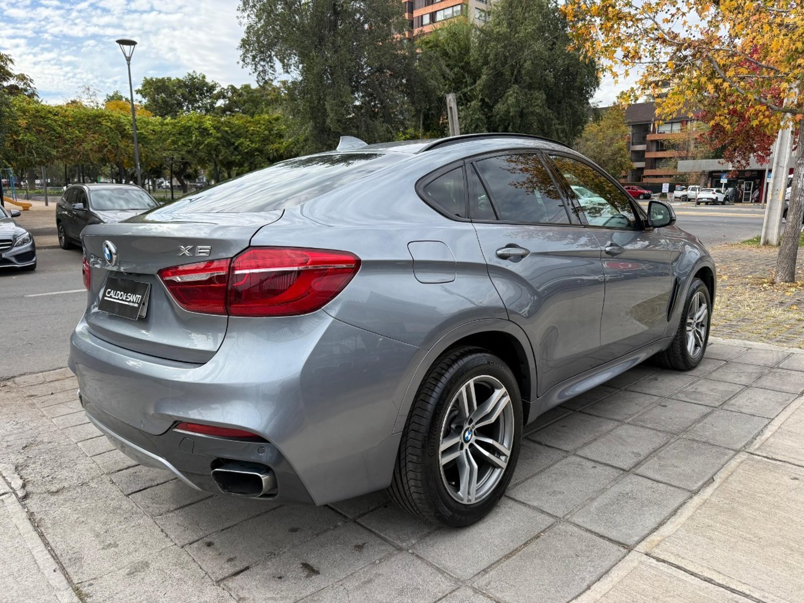BMW X6 XDRIVE50I 4.4 AT 2016 - Foto 4 de 10