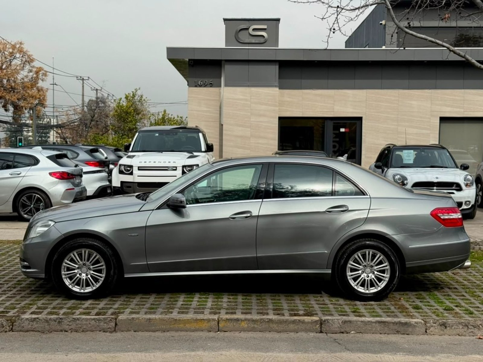 Mercedes-Benz E250 CGI ELEGANCE 1.8 AT 2012 - Foto 2 de 10
