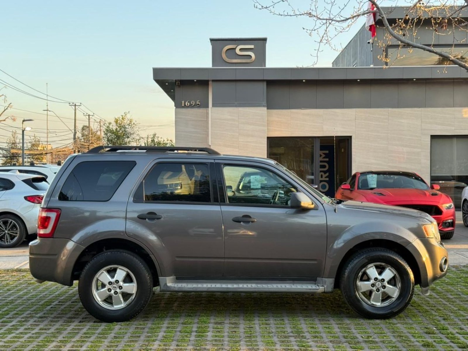 Ford ESCAPE XLT 2.5 AUT 2010 - Imagen 6 de 10