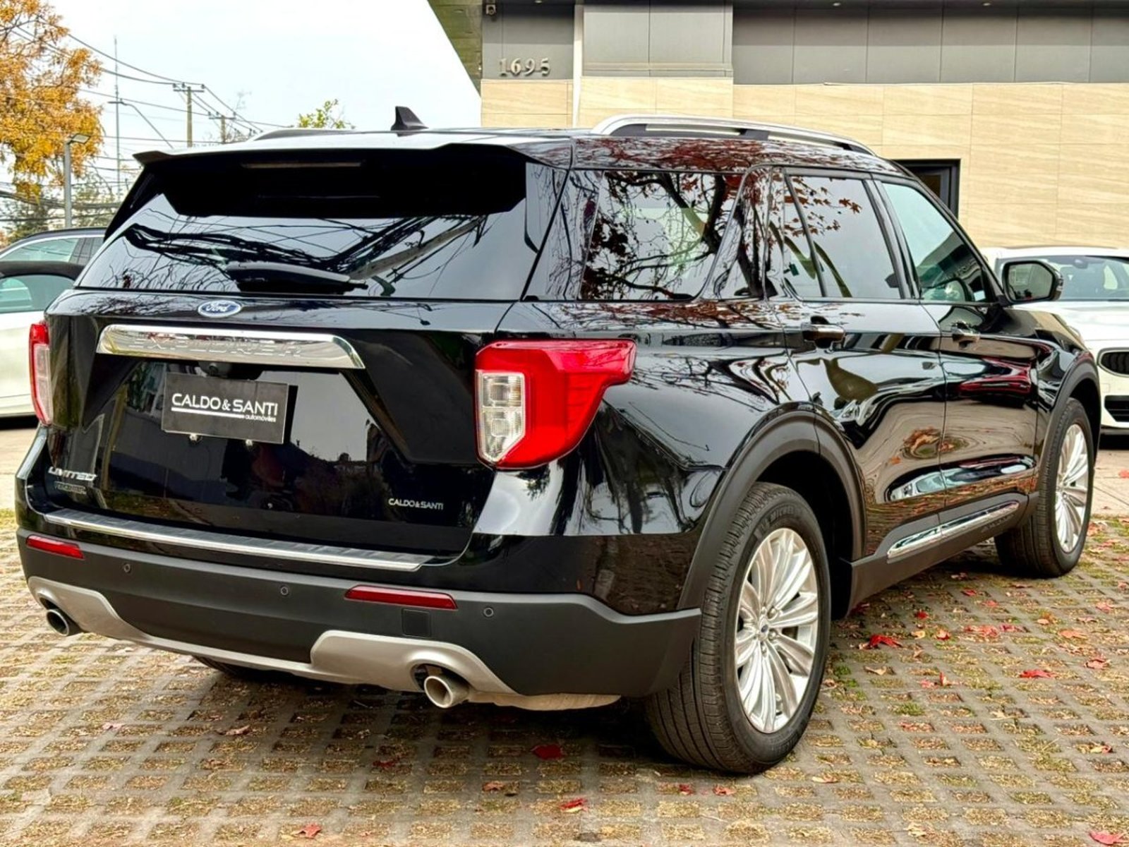 FORD EXPLORER LIMITED 2.3 AT ECOBOOST TURBO 2024 - Imagen 5 de 10