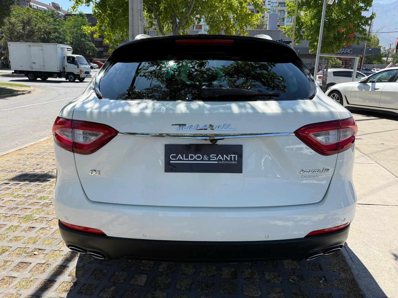 MASERATI LEVANTE 3.0 AT Q4 2021 - Imagen 7 de 10