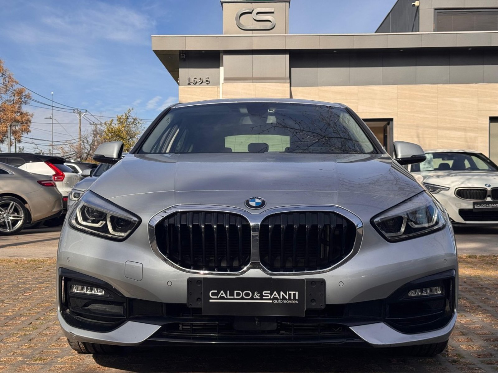 BMW 118I 1.5 AT 2021 - Imagen 8 de 10