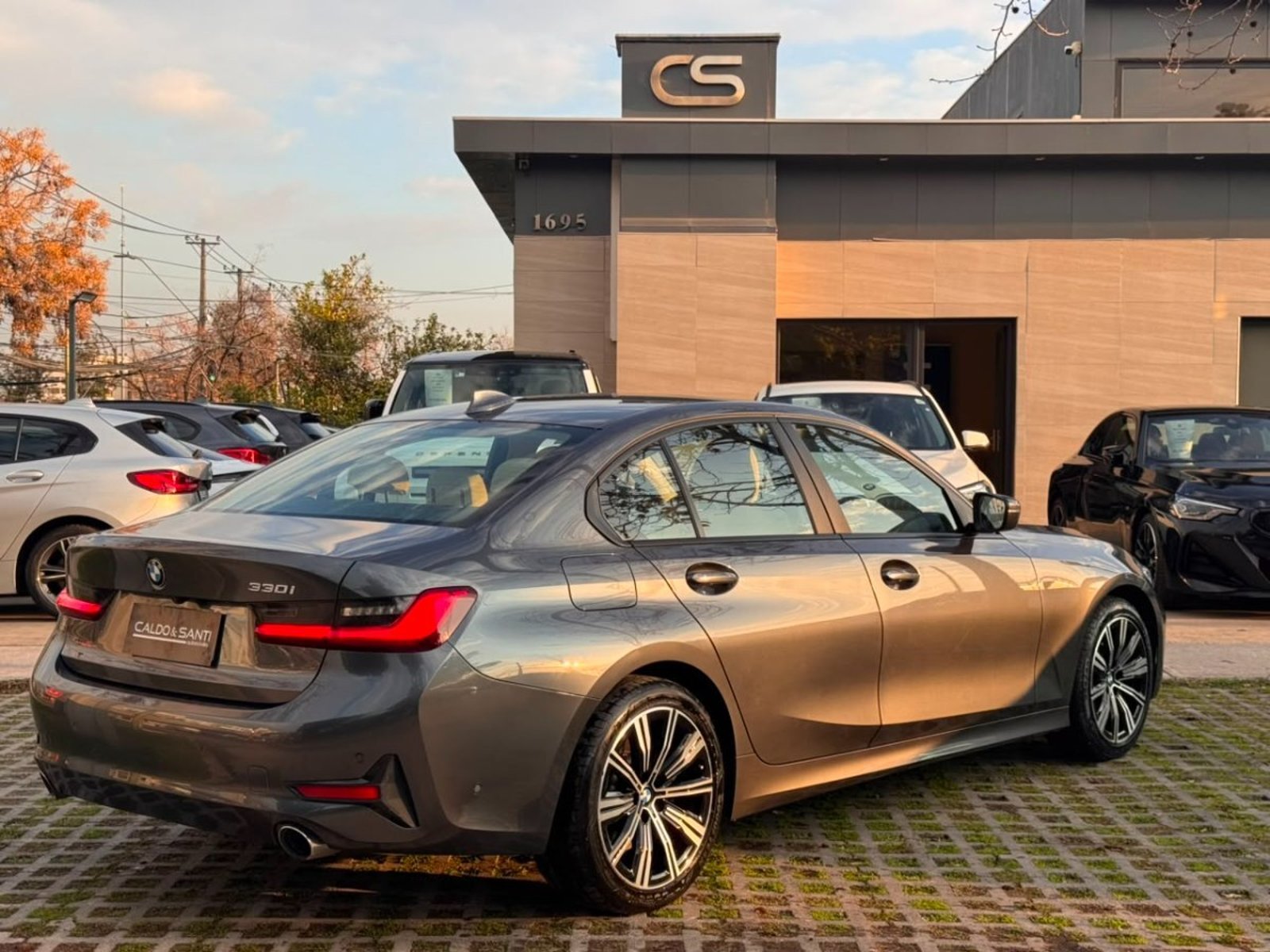 BMW 330I LIMITED 2.0 AUT 2021 - Foto 5 de 10