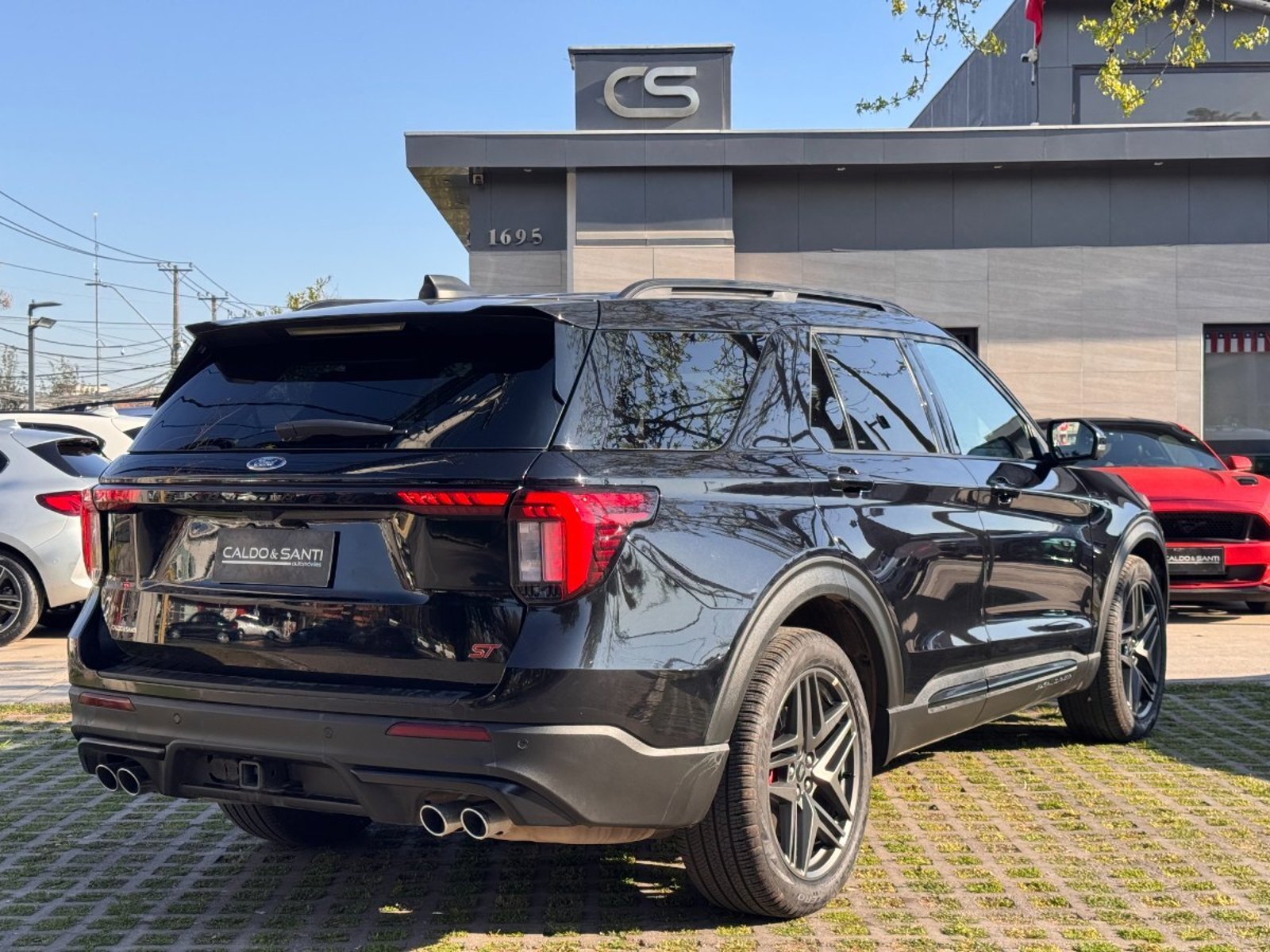 Ford EXPLORER ST 3.0 AT 4X4 2026 - Foto 5 de 10
