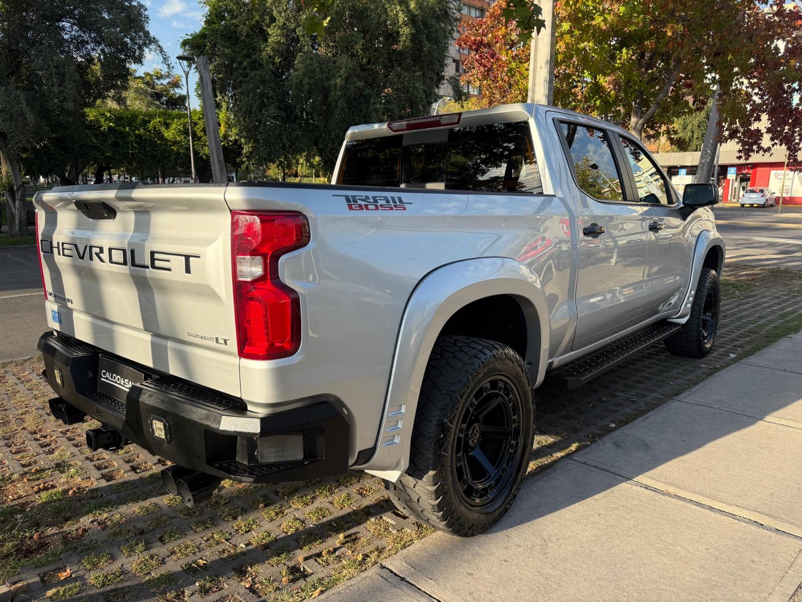 CHEVROLET SILVERADO 5.3 Auto LT Trail Boss DC 4WD 2022 - Imagen 4 de 10
