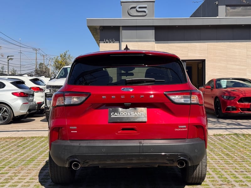 Ford ESCAPE 2.5 AT HIBRIDA 2023 - Imagen 4 de 10