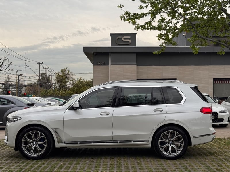 BMW X7 X7 XDRIVE30D 3.0 AT PURE EXCELLENCE 2023 - Imagen 8 de 10