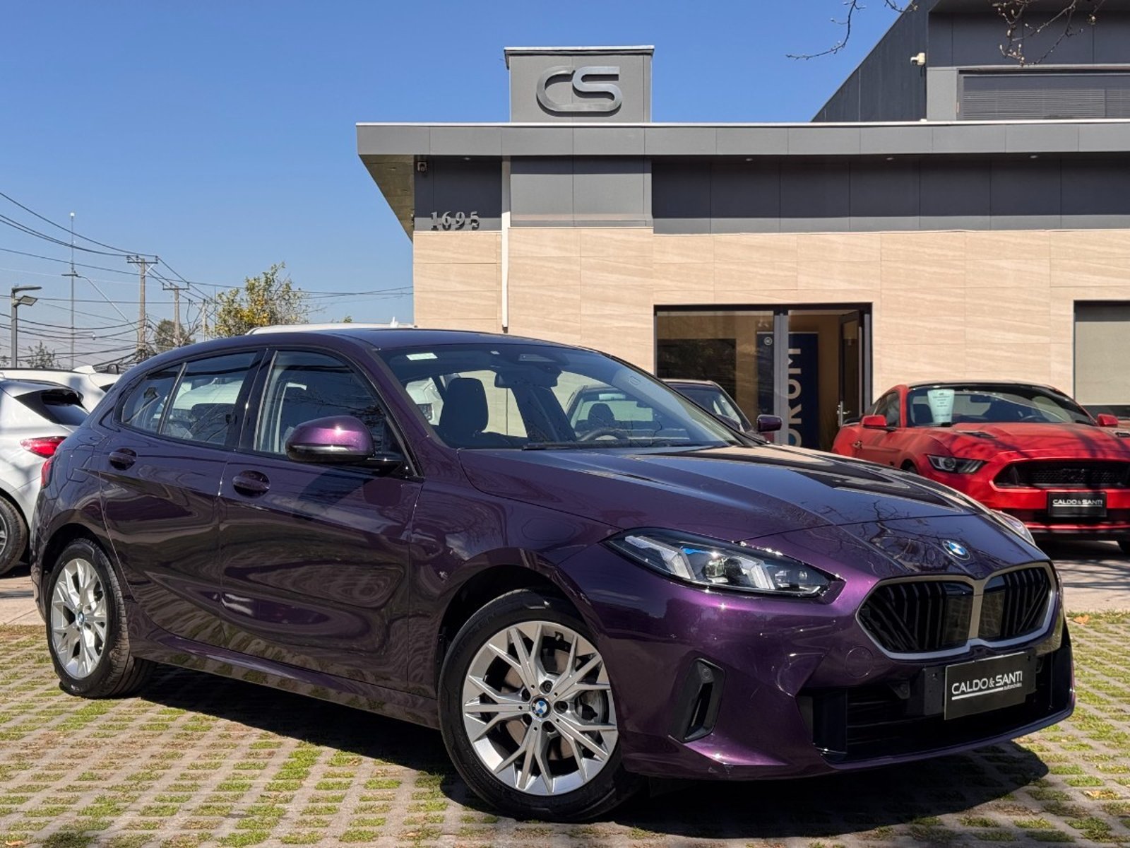 BMW 118 HATCHBACK 1.5 AT 2025 - Imagen 7 de 10