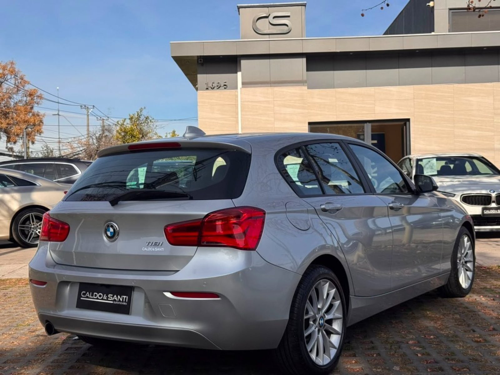 BMW 118 MILLENNIAL 1.5 AT TURBO 5PTAS 2019 - Foto 5 de 10