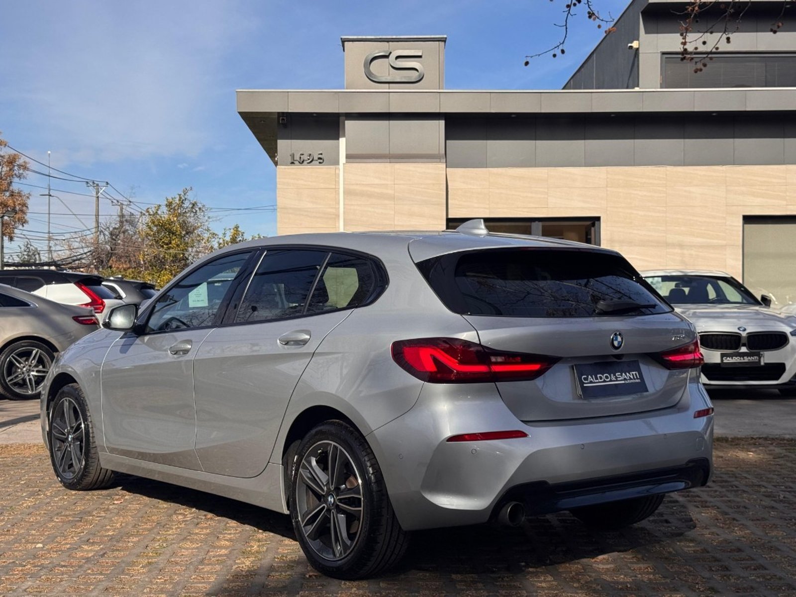 BMW 118I 1.5 AT 2021 - Foto 3 de 10