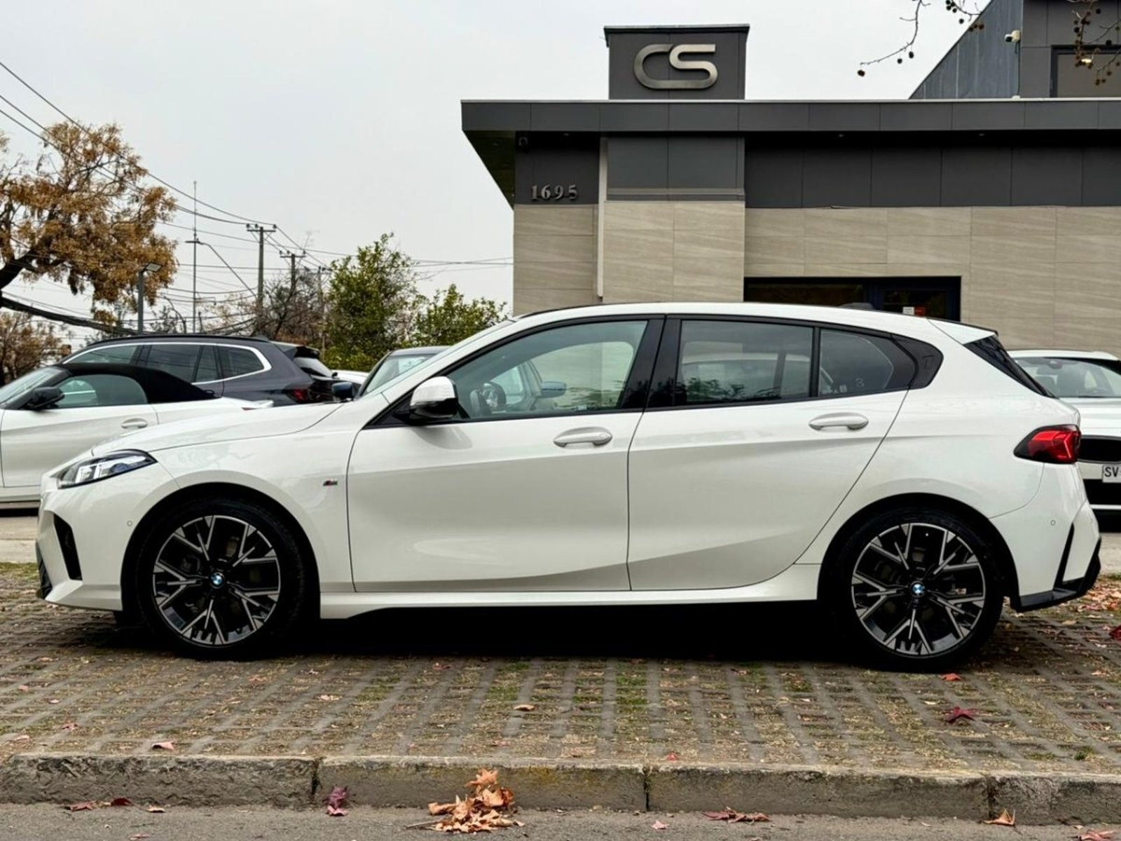 BMW 118 M SPORT 1.5 AT 2025 - Foto 2 de 10