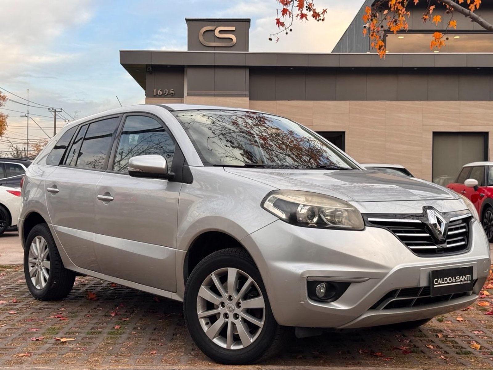 Renault KOLEOS EXPRESSION 2.0 AUT 2016 - Imagen 8 de 10