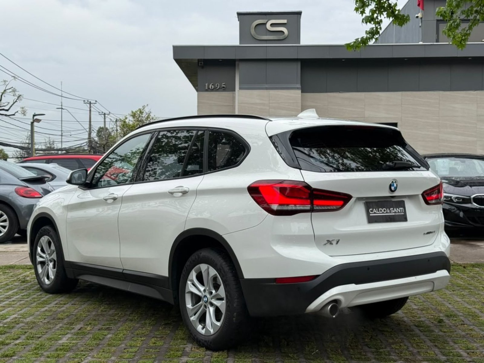 BMW X1 SDRIVE 18i 1.5 AT 2020 - Foto 3 de 10