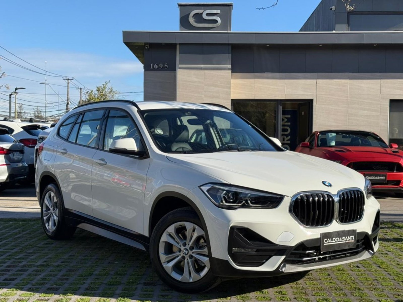 BMW X1 SDrive 18i 1.5 AUT 2022 - Imagen 7 de 10