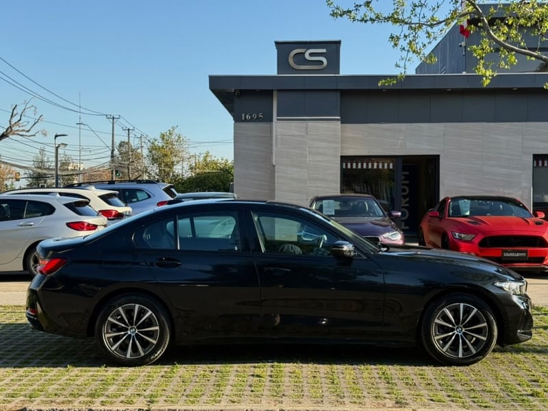 BMW 320I URBAN LCI 2.0 AT TURBO 2024 - Imagen 6 de 10