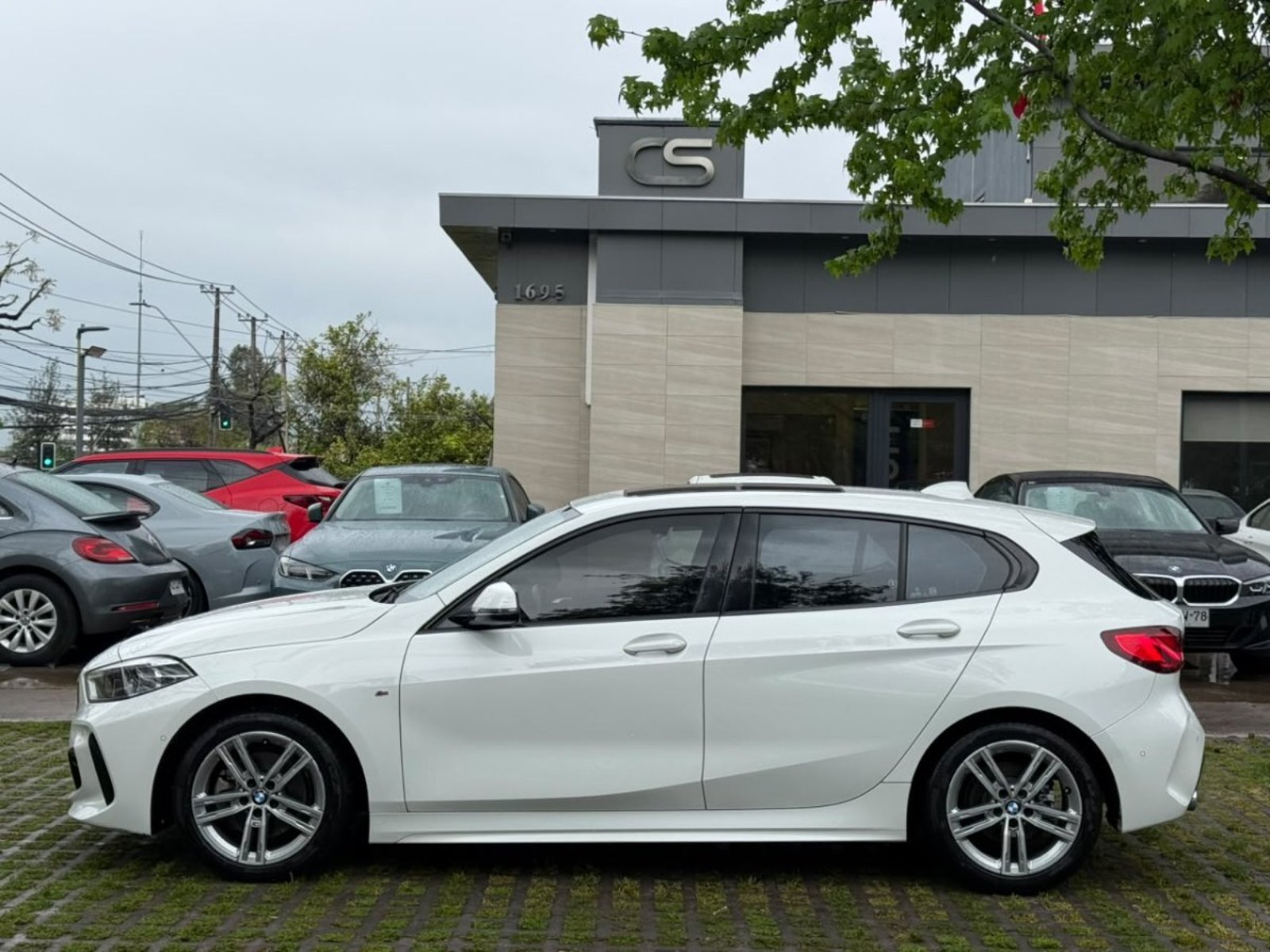 BMW 118I MSPORT 1.5 AUT 2024 - Foto 2 de 10