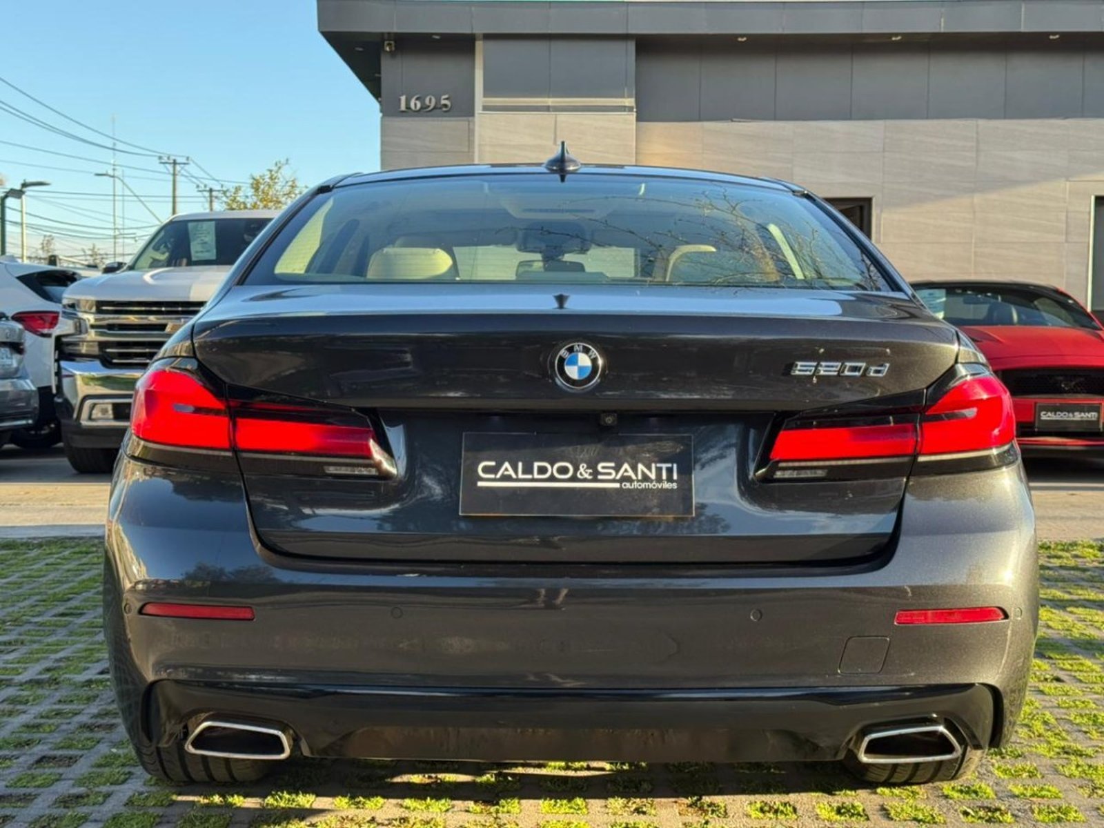 BMW 520D HERITAGE LCI 2.0 DIESEL 2021 - Foto 4 de 10