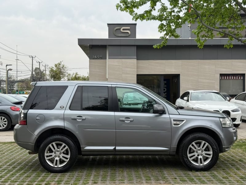 Land Rover FREELANDER 2 SI4 SE 4X4 2.0 AUT 2014 - Imagen 6 de 10