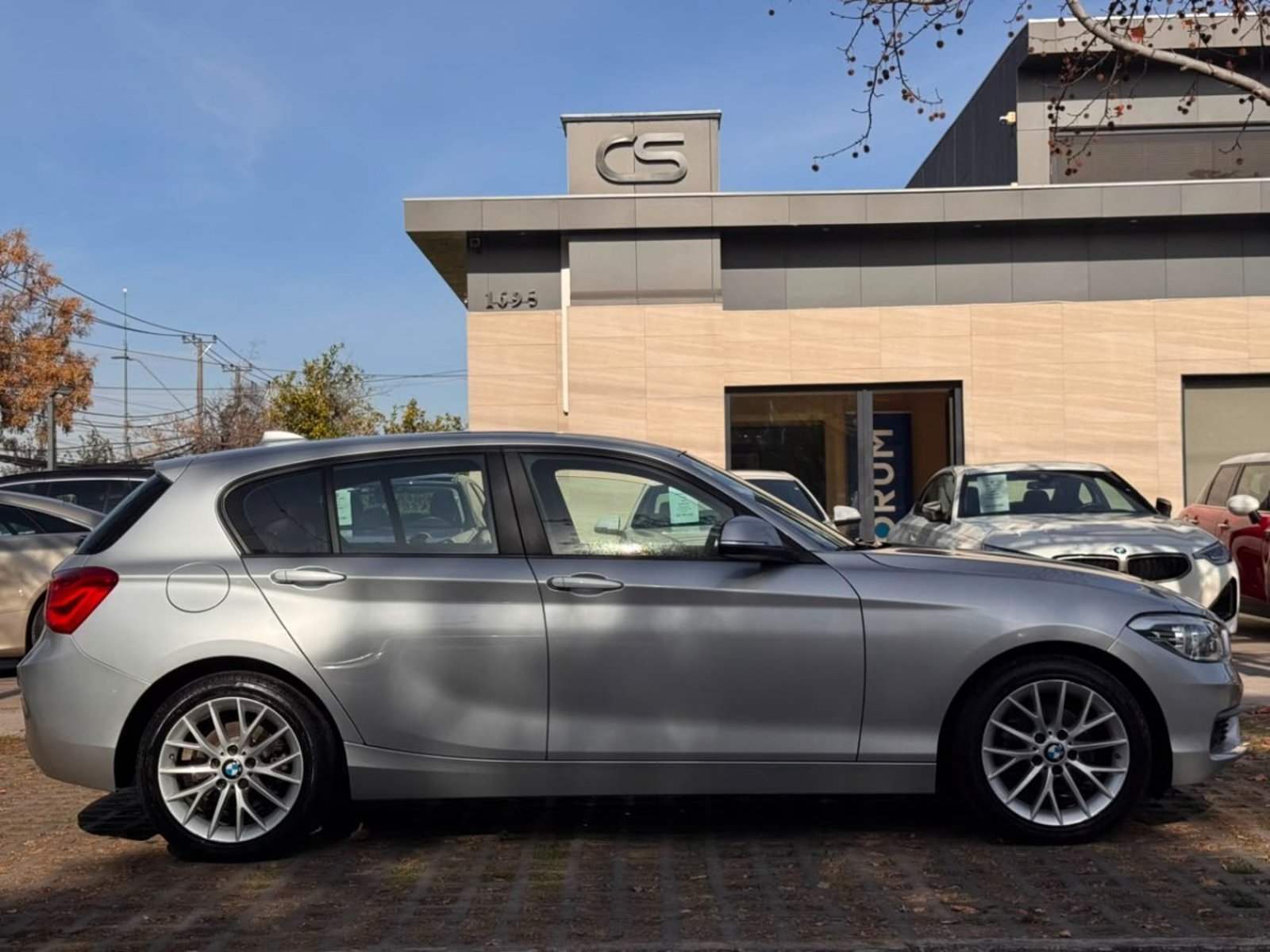 BMW 118 MILLENNIAL 1.5 AT TURBO 5PTAS 2019 - Imagen 6 de 10