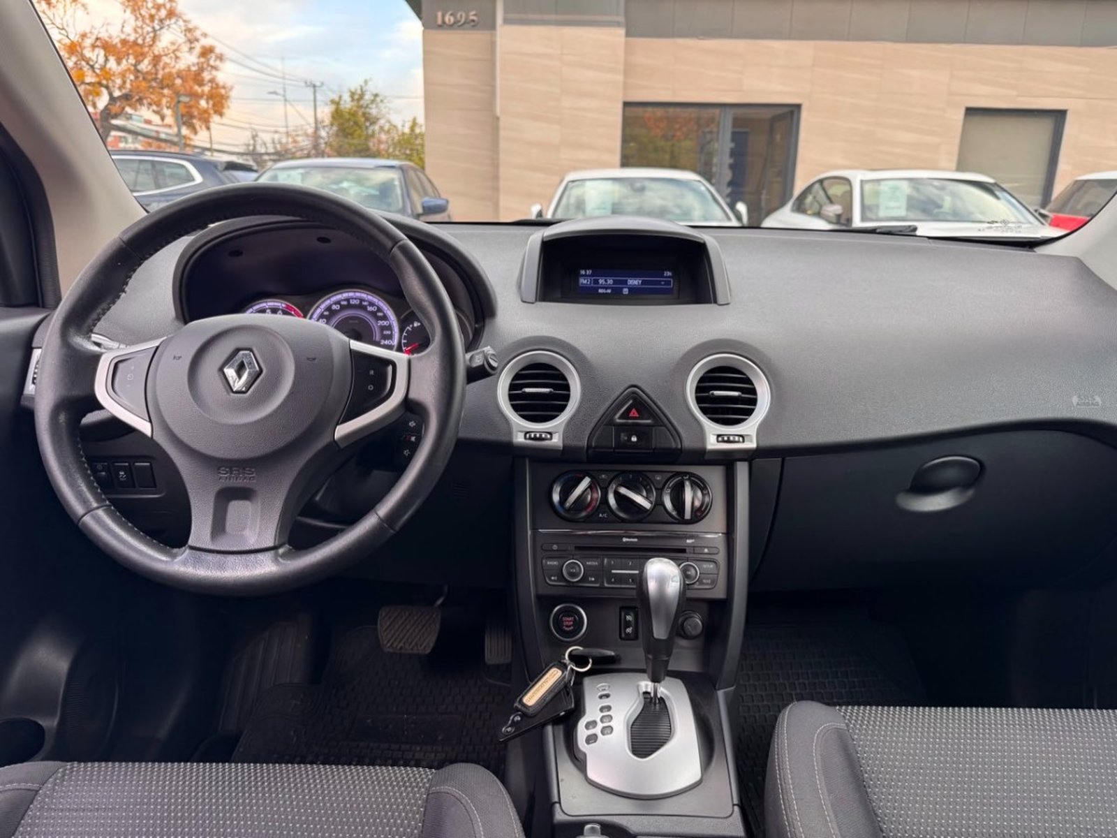 Renault KOLEOS EXPRESSION 2.0 AUT 2016 - Imagen 10 de 10