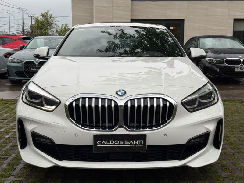 BMW 118I MSPORT 1.5 AUT 2024 - Imagen 8 de 10