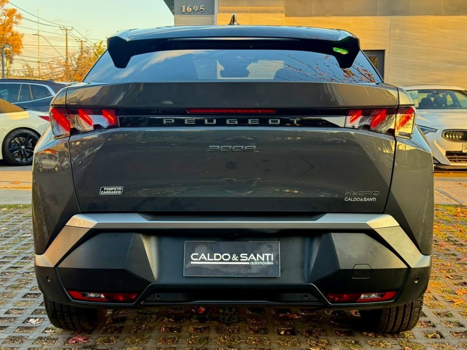Peugeot 3008 GT HYRBID 1.2 AT 2025 - Foto 4 de 10