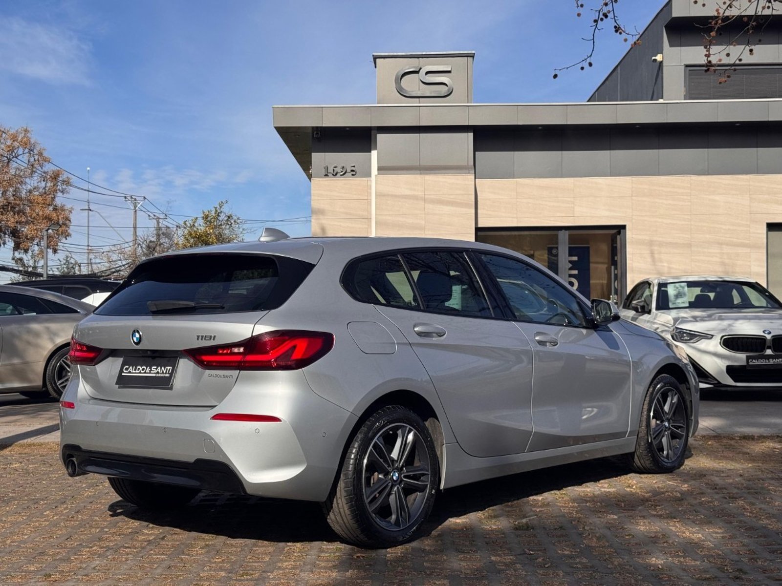 BMW 118I 1.5 AT 2021 - Foto 5 de 10