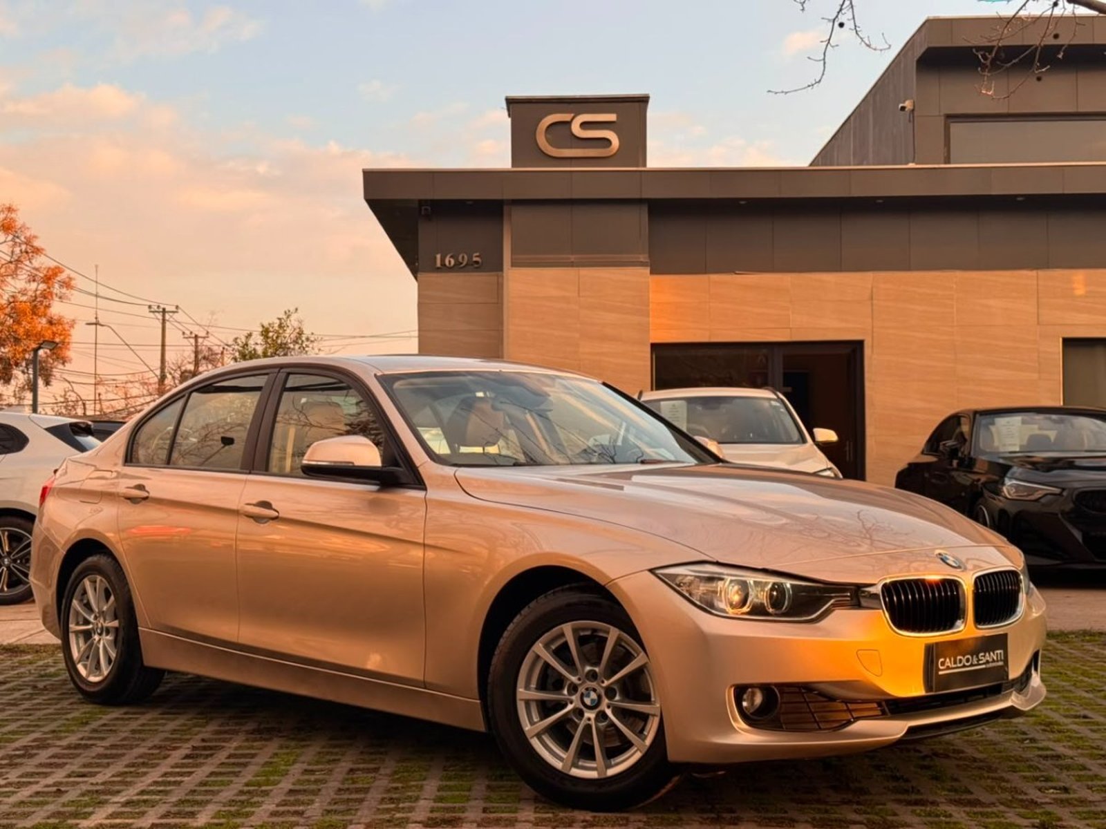 BMW 316I 1.6 AT 2014 - Imagen 7 de 10