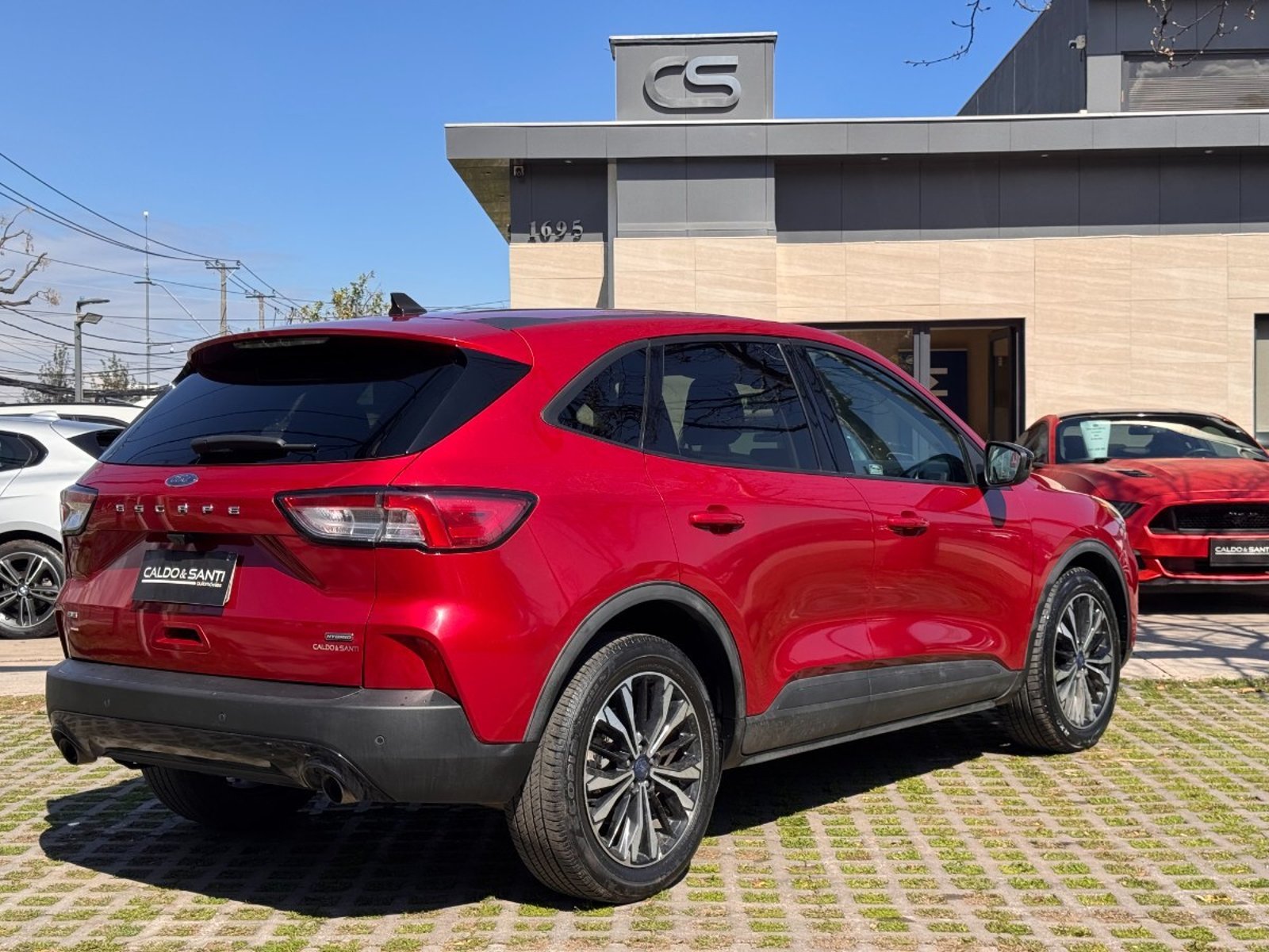 Ford ESCAPE 2.5 AT HIBRIDA 2023 - Foto 5 de 10