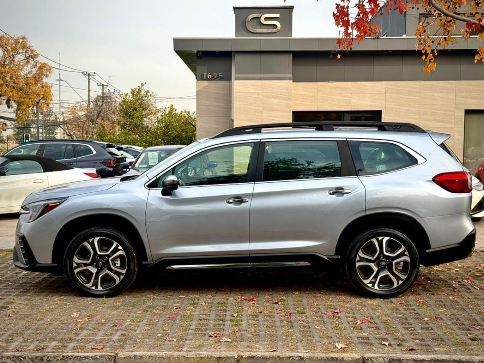 Subaru EVOLTIS TOURING EYESIGHT AWD 2.4 AT 2024 - Foto 2 de 10