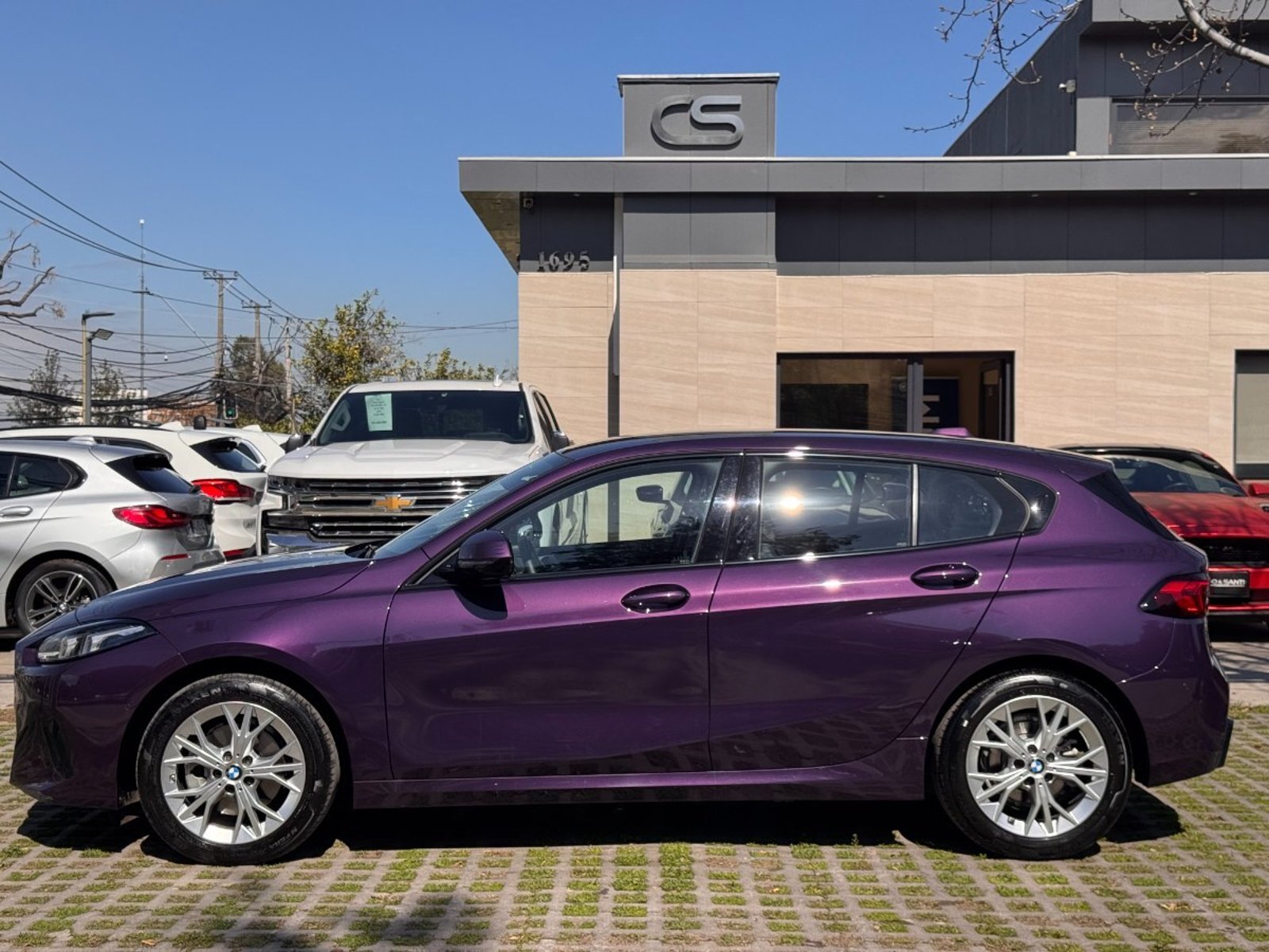 BMW 118 HATCHBACK 1.5 AT 2025 - Foto 2 de 10