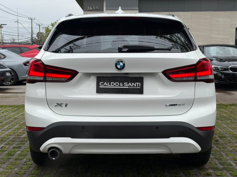 BMW X1 SDRIVE 18i 1.5 AT 2020 - Imagen 4 de 10
