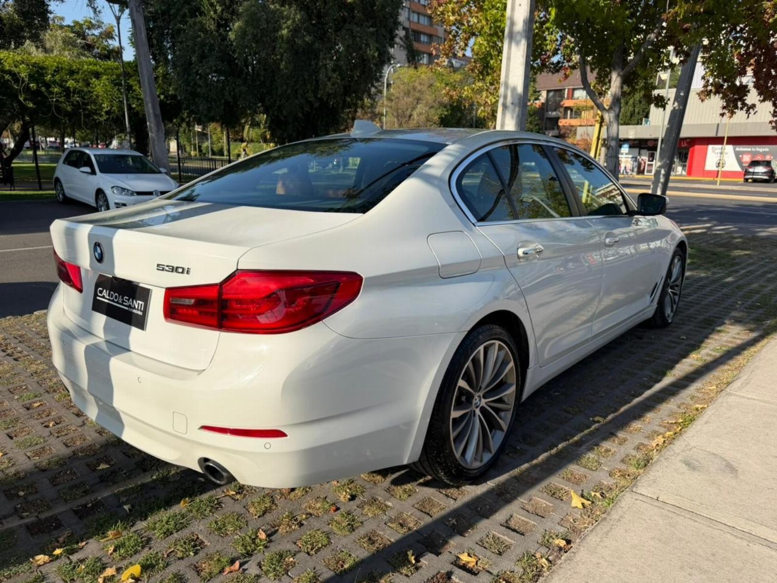 BMW 530I 2.0 AT 2018 - Imagen 3 de 8