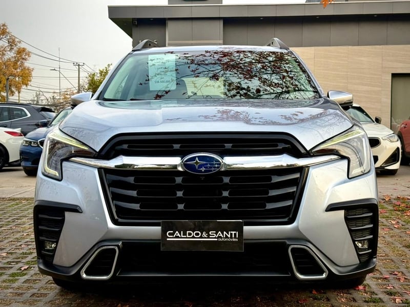 Subaru EVOLTIS TOURING EYESIGHT AWD 2.4 AT 2024 - Imagen 8 de 10