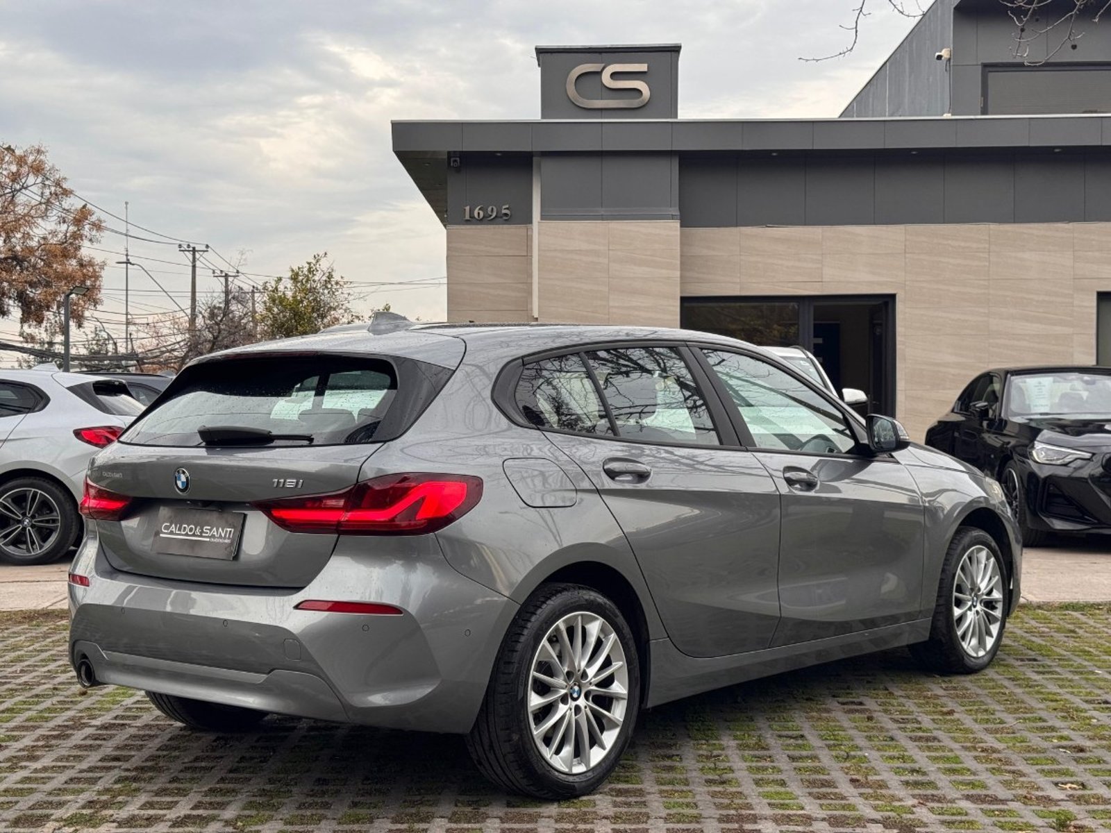 BMW 118 DYNAMIC 1.5 AT 5PTAS 2024 - Foto 4 de 10