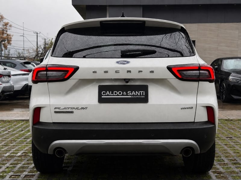 Ford ESCAPE PLATINUM AWD 2.0 AT 2024 - Imagen 4 de 10