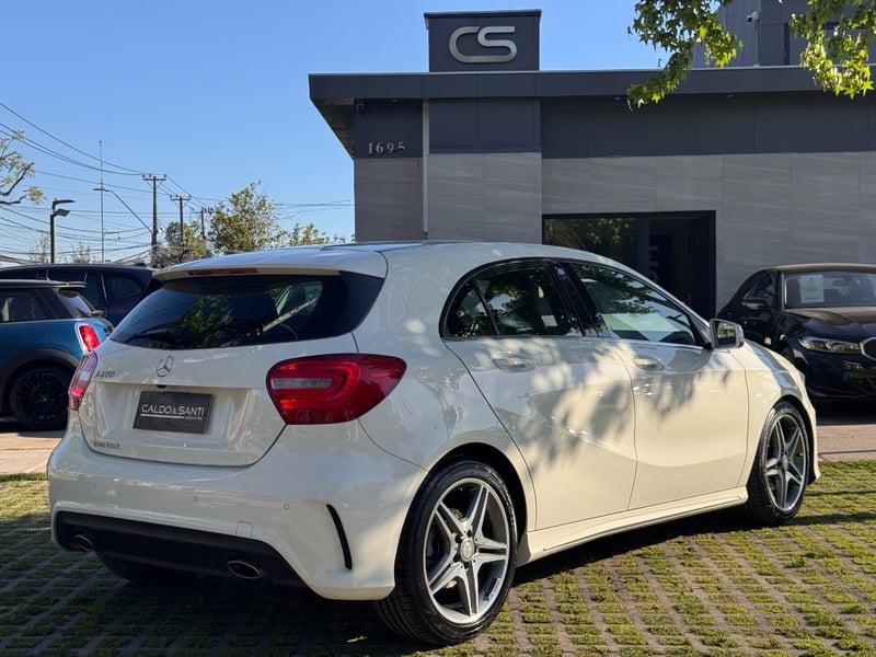 Mercedes-Benz A200 1.6 AT 2014 - Imagen 5 de 10